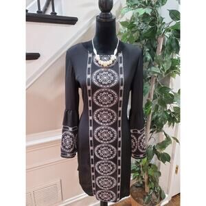 AUW Women's Black & White Polyester Round Neck Long Sleeve Knee Length Dress M